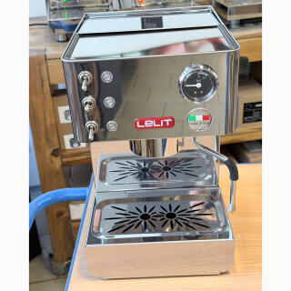 Lelit Anna PL41LEM - unbenutzte Retoure mit Kratzer an Front und Tankdeckel