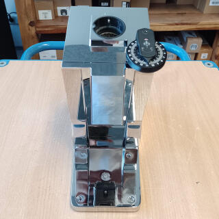 Eureka Single Dose Pro Chrom - unbenutzte Retoure - Gehäuse nicht gut verarbeitet, kl. Kratzer